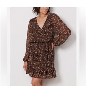 Evereve Olivia long sleeve dress medium floral